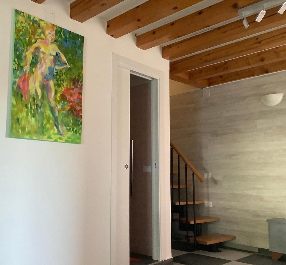 Night Galleria Holiday Home - Bed & Art In Burano - The Pink House מראה חיצוני תמונה