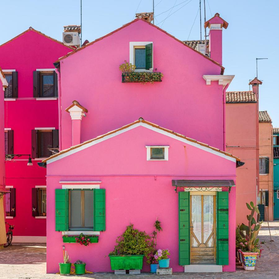 Night Galleria Holiday Home - Bed & Art In Burano - The Pink House מראה חיצוני תמונה